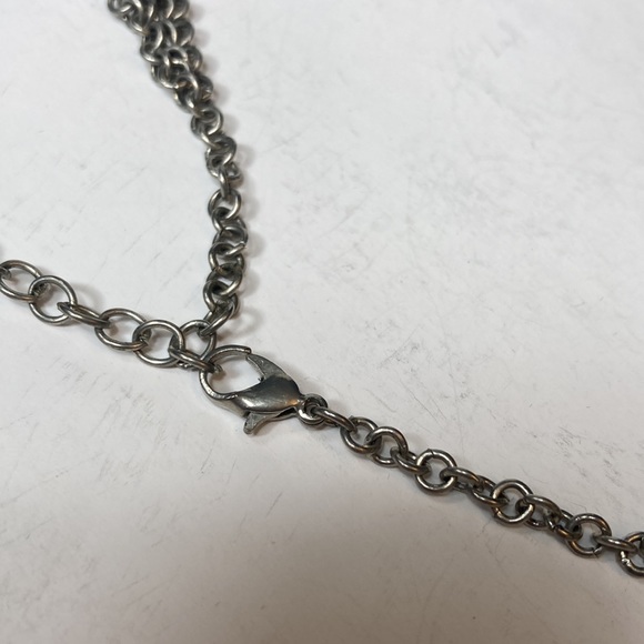 20" Silver Toned Multi Strand Chain Necklace - Picture 9 of 10